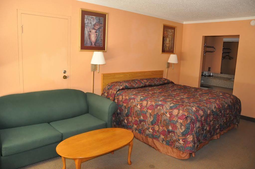 Heritage Inn Springdale Exterior photo